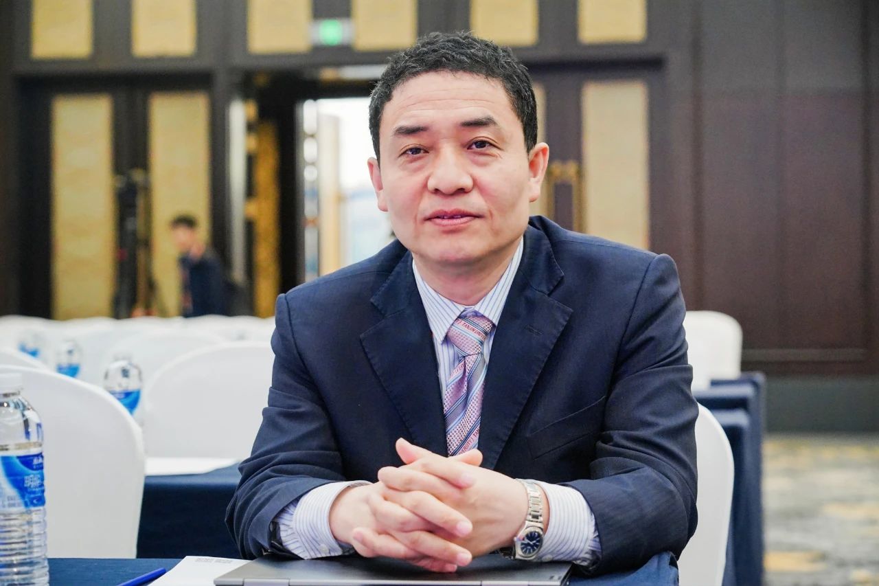 贾宏杰1
