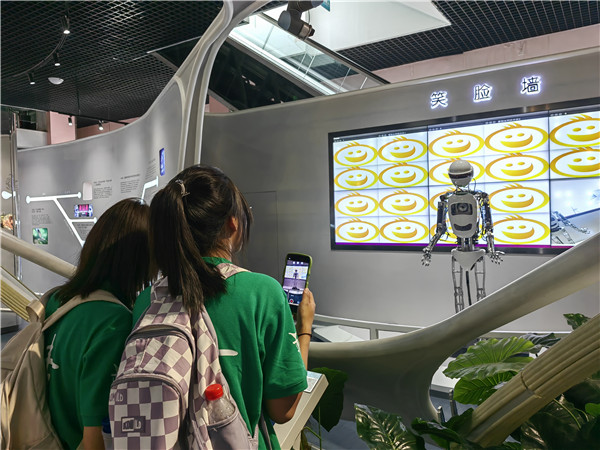 主题教育展_副本 主题教育展_副本.jpg
