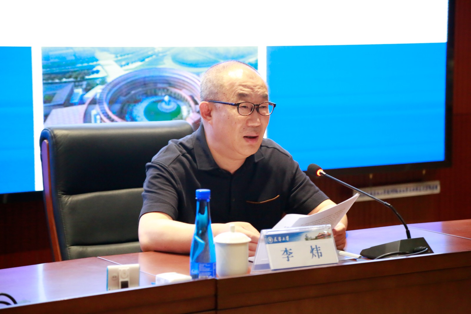 李书记 李书记.jpg