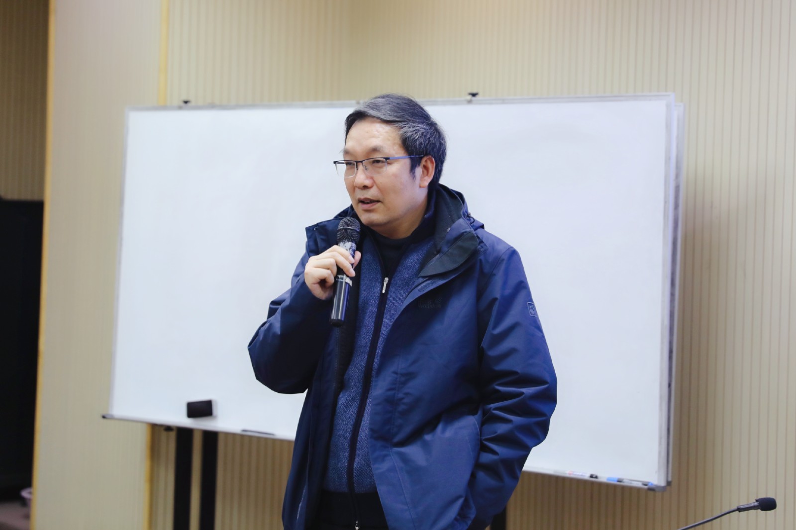 丁煌